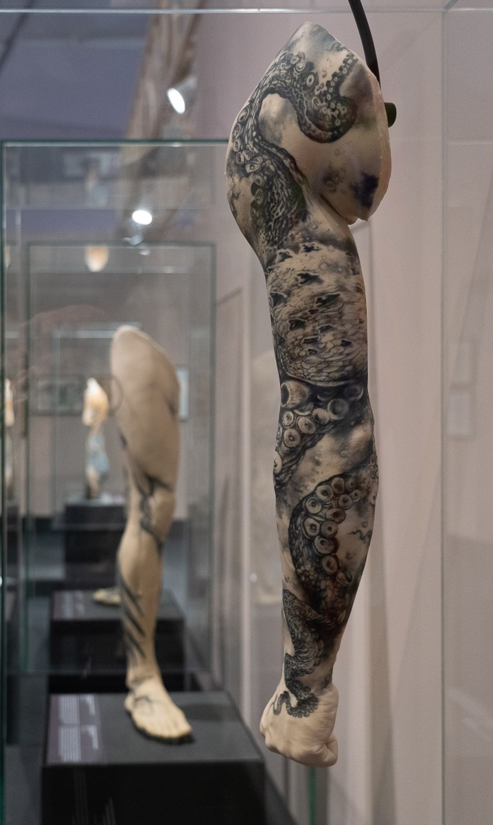 Detalle tatuaxe Kari Barba